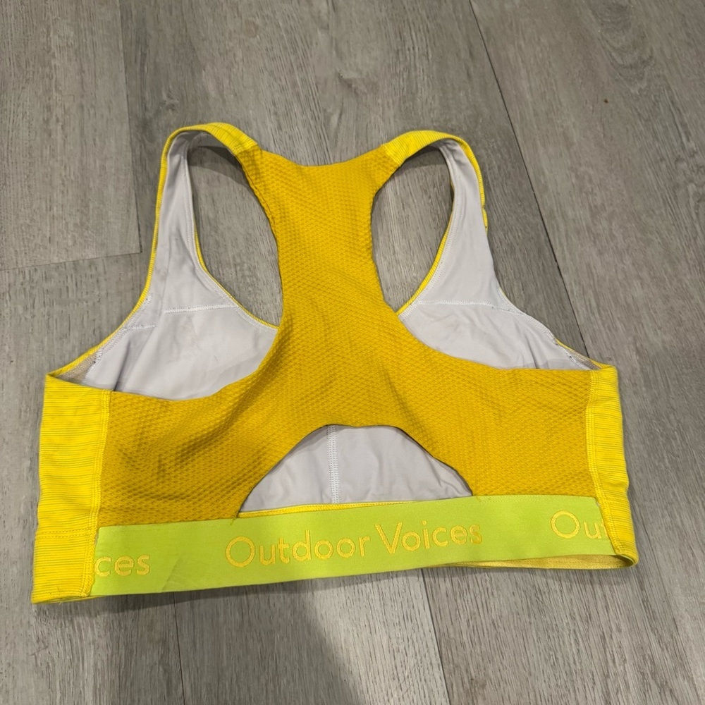 Outdoor Voices Women's Exercise Sports Bra, Yellow Size Medium Workout Exercise - Picture 2 of 3